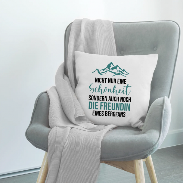 Nicht nur eine Schönheit, sondern auch noch die Freundin eines Bergfans Nicht nur eine Schönheit, sondern auch noch die Freundin eines Bergfans