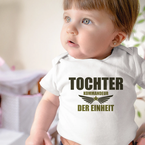 Tochter - Kommandeur der Einheit