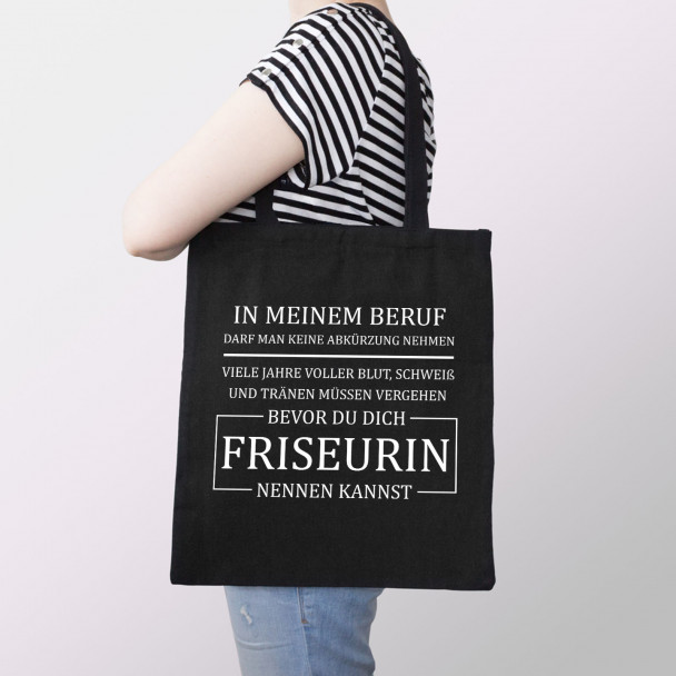 In meinem Beruf darf man keine Abkürzung nehmen - Friseurin In meinem Beruf darf man keine Abkürzung nehmen - Friseurin