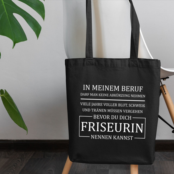 In meinem Beruf darf man keine Abkürzung nehmen - Friseurin In meinem Beruf darf man keine Abkürzung nehmen - Friseurin