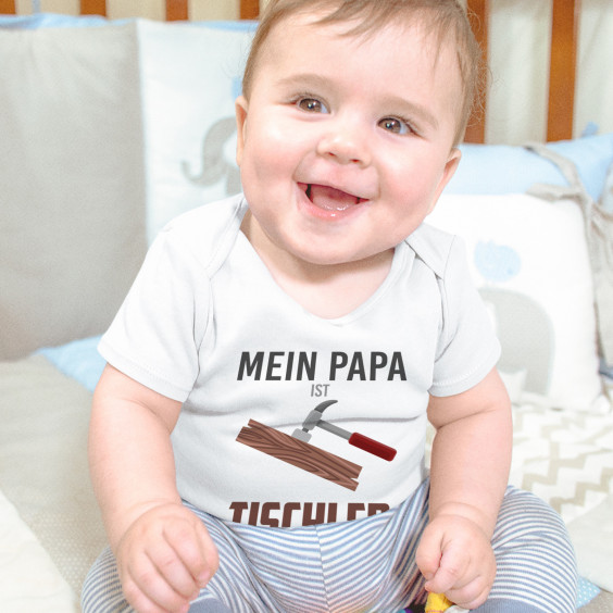 Mein Papa ist Tischler - welche Superkraft hat deiner? - Säuglings-Body mit Aufdruck